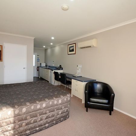 Otago Peninsula Motel Portobello Bagian luar foto