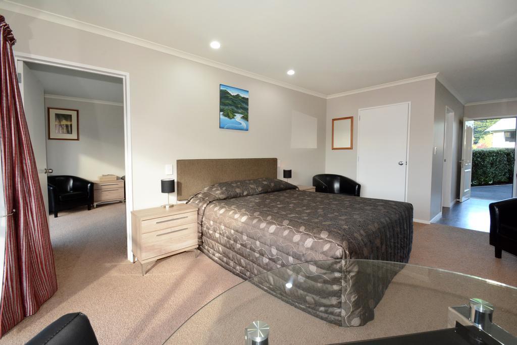 Otago Peninsula Motel Portobello Bagian luar foto